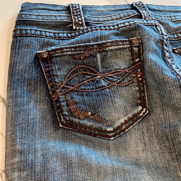 Cowgirl Tuff Jeans 33x32 - Picture 13 of 15